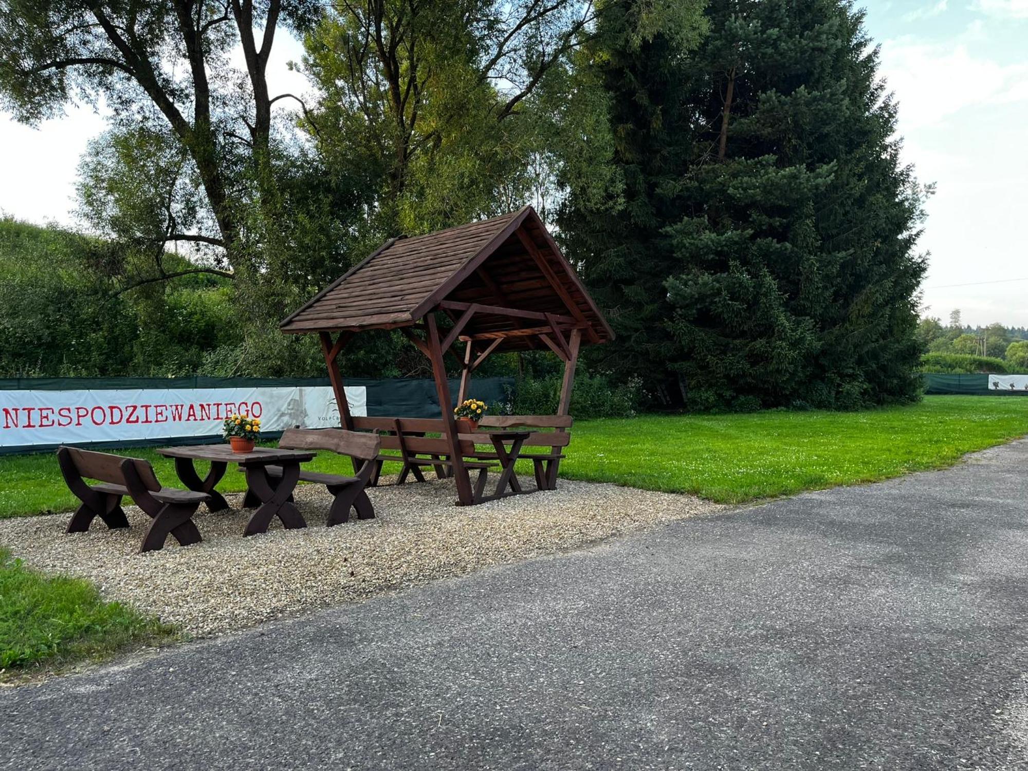 Osrodek Volfcamp Kwaszenina Lejlighed Arłamów Eksteriør billede